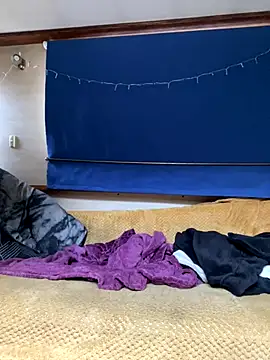 Snapshot of ladyboatlady chatting on 20, 12, 2025 ladyboatlady online show from 20, 12, 2025