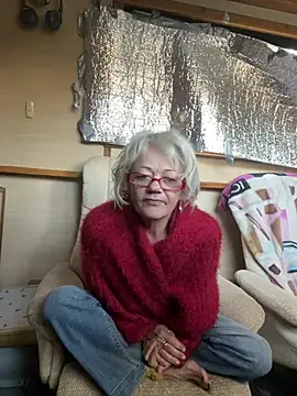 ladyboatlady online show from 7, 4, 2026