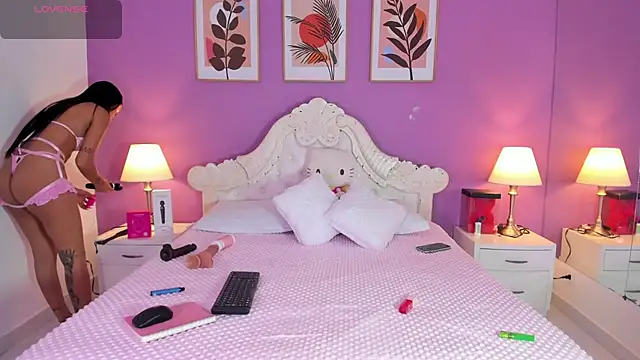 SamantaKane online show from 3, 10, 2025