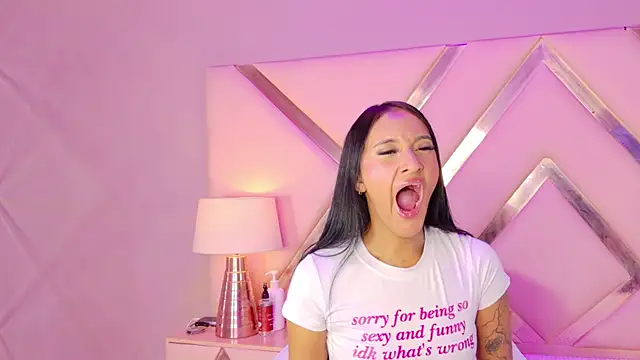 Snapshot of SamantaKane chatting on 5, 7, 2026 SamantaKane online show from 5, 7, 2026