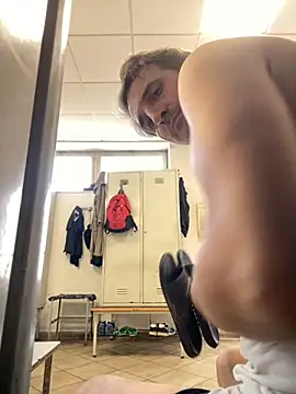 Snapshot of sasatimido chatting on 17, 9, 2025 sasatimido online show from 17, 9, 2025