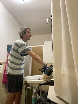 Snapshot of sasatimido chatting on 18, 9, 2025 sasatimido online show from 18, 9, 2025