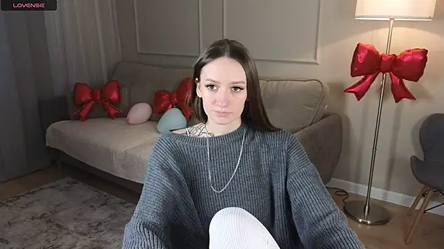 cutienaughtygirl online show from 15, 2, 2026