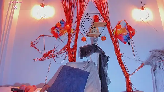 Snapshot of Karlaliones69 chatting on 31, 10, 2025 Karlaliones69 online show from 31, 10, 2025