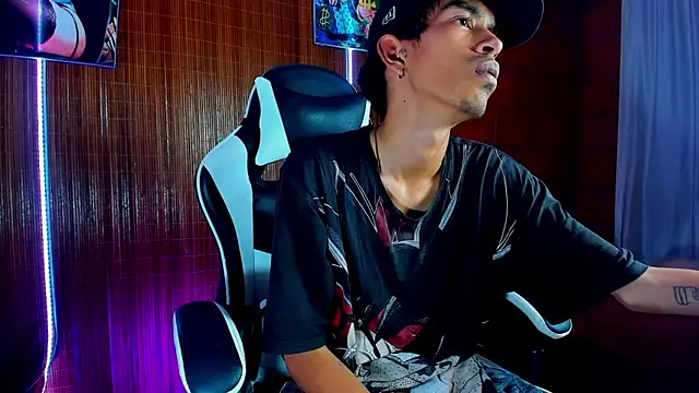 Snapshot of briamhoconor_xh chatting on 5, 2, 2026 briamhoconor xh online show from 5, 2, 2026