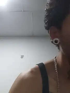 Snapshot of Tattoboy19cm chatting on 11, 11, 2025 Tattoboy19cm online show from 11, 11, 2025