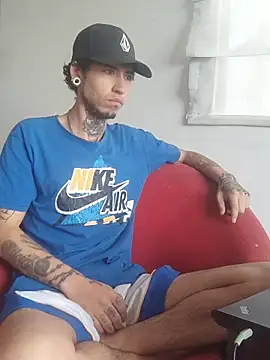 Snapshot of Tattoboy19cm chatting on 24, 11, 2025 Tattoboy19cm online show from 24, 11, 2025