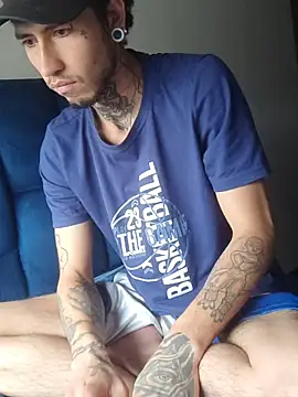 Snapshot of Tattoboy19cm chatting on 30, 11, 2025 Tattoboy19cm online show from 30, 11, 2025