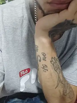 Snapshot of Tattoboy19cm chatting on 4, 12, 2025 Tattoboy19cm online show from 4, 12, 2025