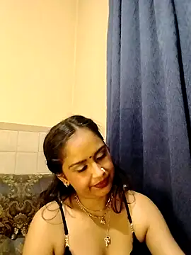 cute indianxo online show from 15, 4, 2026