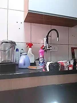 dyjaA online show from 8, 9, 2025