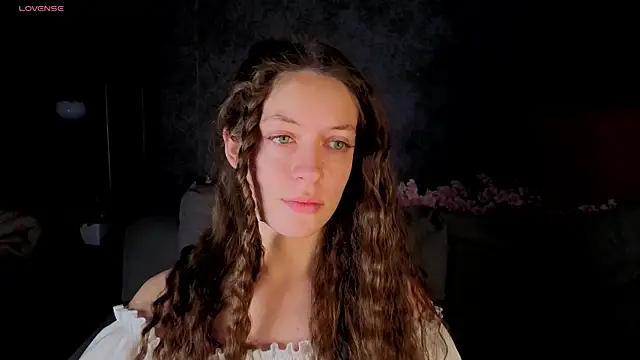 Snapshot of Agnes_Wells chatting on 3, 7, 2026 Agnes Wells online show from 3, 7, 2026