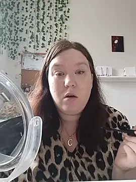 Snapshot of Feuchtekitty92@xh chatting on 8, 10, 2025 Feuchtekitty92xh online show from 8, 10, 2025