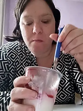 Feuchtekitty92xh online show from 24, 4, 2026