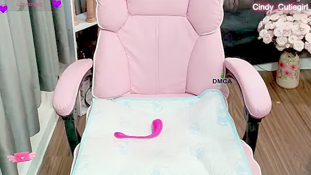 Snapshot of Cindy_Cutiegirl chatting on 4, 12, 2025 Cindy Cutiegirl online show from 4, 12, 2025