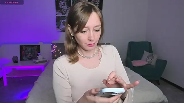 evashiny  online show from 28, 11, 2025