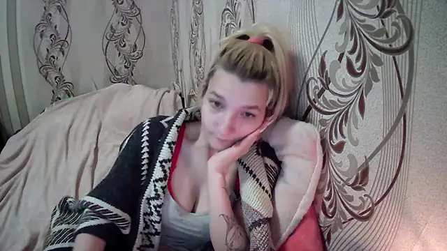 AlissaClark online show from 16, 4, 2026