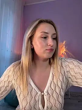 Snapshot of KassandraTress chatting on 24, 2, 2026 KassandraTress online show from 24, 2, 2026