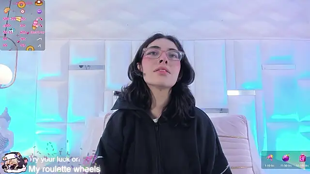 Snapshot of Im_Molly_Angel chatting on 3, 2, 2026 Im Molly Angel online show from 3, 2, 2026