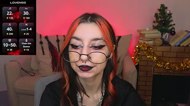 Snapshot of Mistress__Marcelline chatting on 7, 1, 2026 Mistress Marcelline online show from 7, 1, 2026