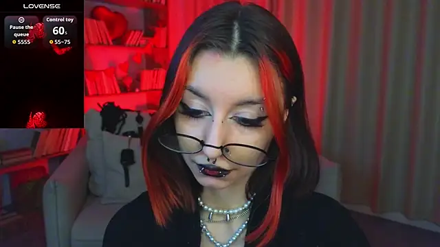 Snapshot of Mistress__Marcelline chatting on 20, 2, 2026 Mistress Marcelline online show from 20, 2, 2026