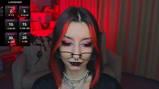 Snapshot of Mistress__Marcelline chatting on 21, 2, 2026 Mistress Marcelline online show from 21, 2, 2026