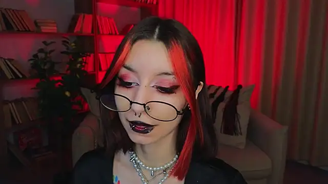 Snapshot of Mistress__Marcelline chatting on 23, 2, 2026 Mistress Marcelline online show from 23, 2, 2026