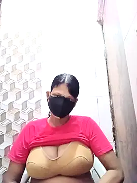 Snapshot of varnika chatting on 16, 9, 2025 varnika online show from 16, 9, 2025