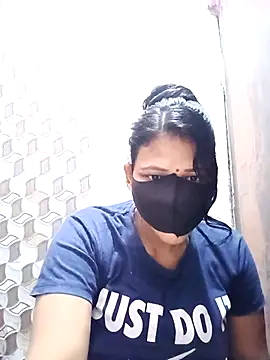 Snapshot of varnika chatting on 12, 3, 2026 varnika online show from 12, 3, 2026