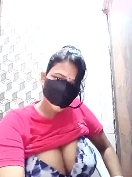 Snapshot of varnika chatting on 14, 3, 2026 varnika online show from 14, 3, 2026