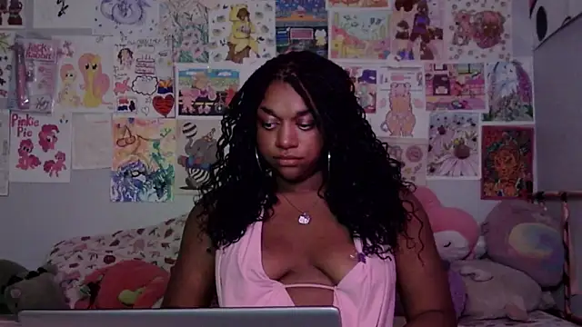 Snapshot of XKimmyGreen chatting on 25, 6, 2026 XKimmyGreen online show from 25, 6, 2026