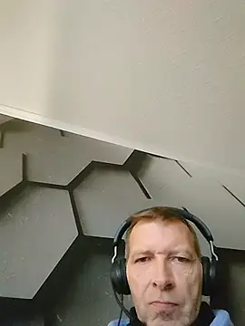 Snapshot of MyDick4You666 chatting on 24, 10, 2025 MyDick4You666 online show from 24, 10, 2025