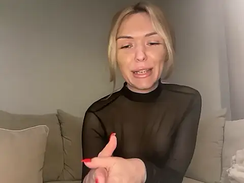 lolableux online show from 23, 9, 2025