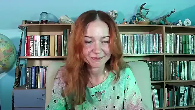 Foxilady357 online show from 25, 11, 2025