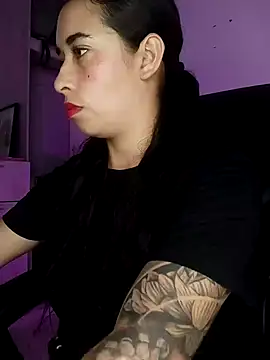 Snapshot of Valenn_fernandez chatting on 26, 6, 2026 Valenn fernandez online show from 26, 6, 2026