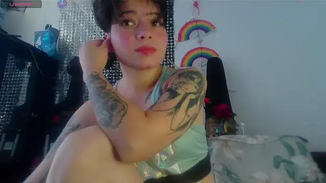 Snapshot of Mitsuha_gate chatting on 23, 10, 2025 Mitsuha gate online show from 23, 10, 2025