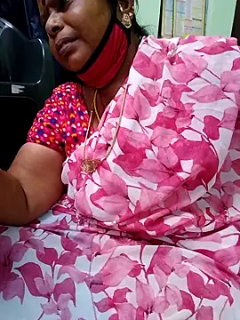 Snapshot of amuthasree chatting on 8, 10, 2025 amuthasree online show from 8, 10, 2025
