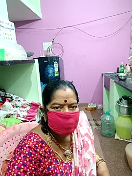 Snapshot of amuthasree chatting on 8, 10, 2025 amuthasree online show from 8, 10, 2025