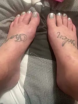 kmaddycakes1 online show from 26, 2, 2026