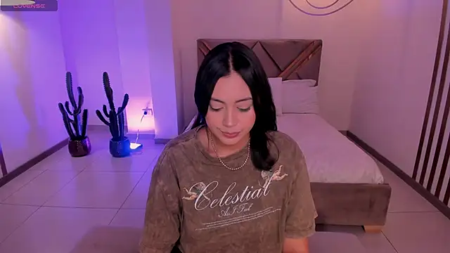 AmbarJames  online show from 10, 1, 2026