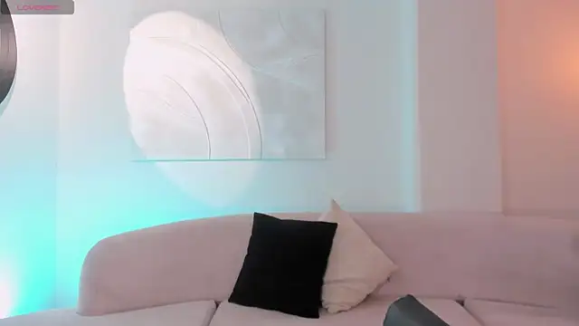 AmbarJames  online show from 9, 3, 2026