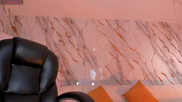 SophieHouston  online show from 28, 5, 2026