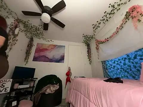 moan4mona online show from 18, 4, 2026