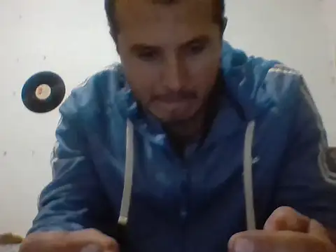 santiii   12 online show from 12, 1, 2026