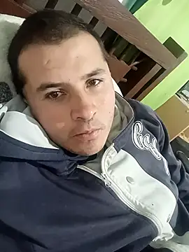 Snapshot of santiii___12 chatting on 4, 2, 2026 santiii 12 online show from 4, 2, 2026