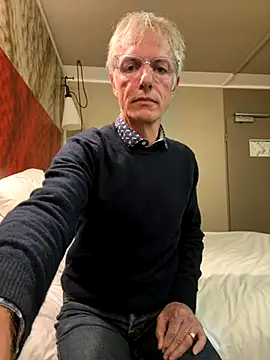 Snapshot of SexyLeon8 chatting on 16, 9, 2025 SexyLeon8 online show from 16, 9, 2025