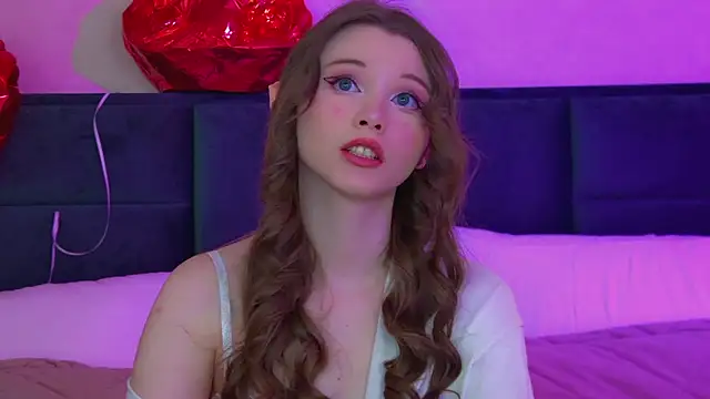 KeiraAsti online show from 15, 2, 2026