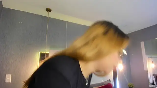 ximenanoah online show from 24, 3, 2026