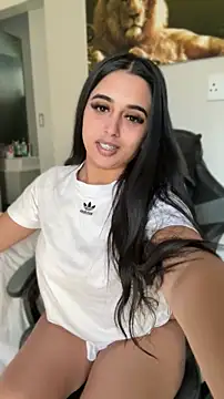 LilMisIndianx online show from 24, 5, 2026