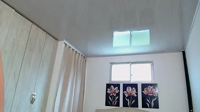 pinky f00x online show from 25, 11, 2025